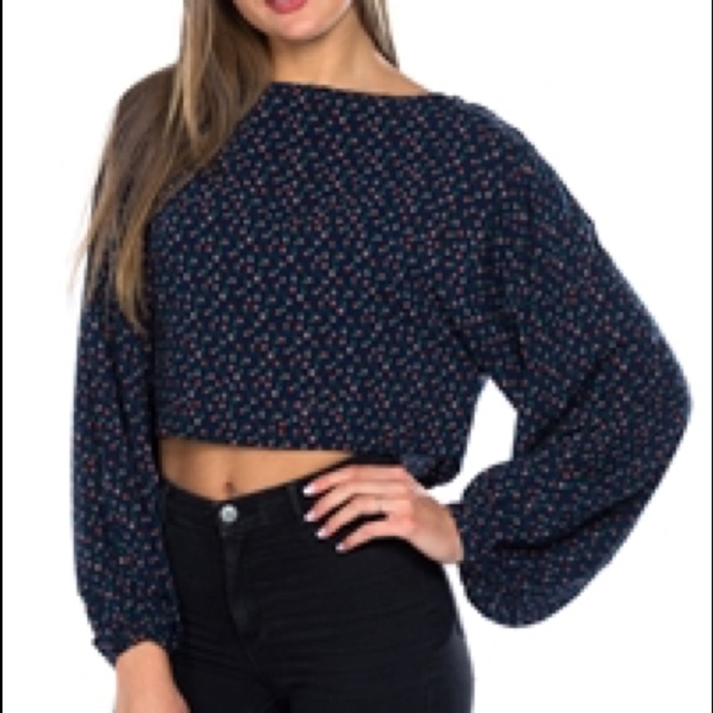 SALES ❗️GORGEOUS FLORAL PRINT CROP TOP